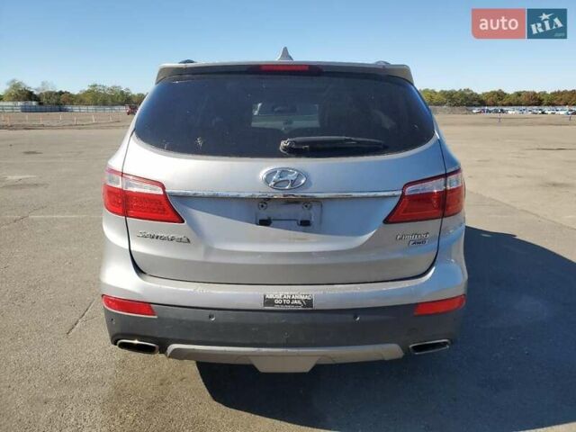 Серый Хендай Санта Фе, объемом двигателя 3.3 л и пробегом 132 тыс. км за 1850 $, фото 5 на Automoto.ua