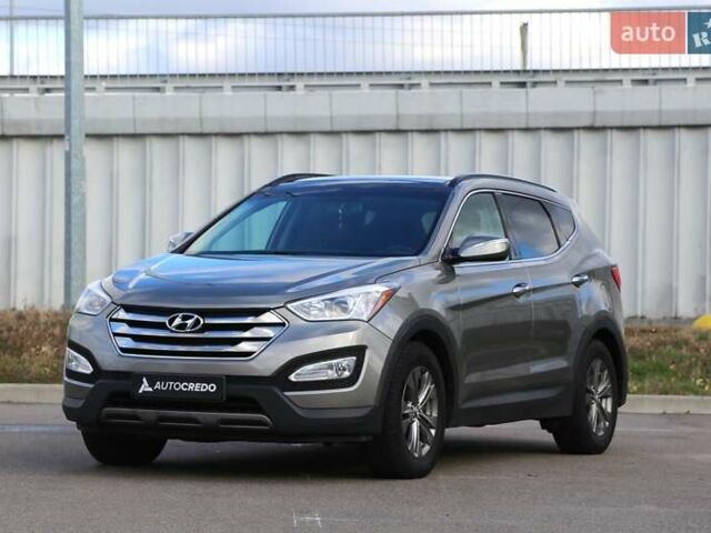 Серый Хендай Санта Фе, объемом двигателя 2.36 л и пробегом 144 тыс. км за 15600 $, фото 2 на Automoto.ua