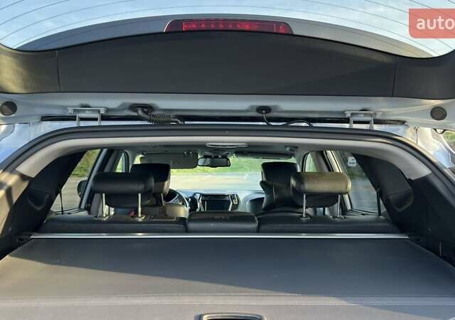 Серый Хендай Санта Фе, объемом двигателя 2.2 л и пробегом 96 тыс. км за 22000 $, фото 16 на Automoto.ua