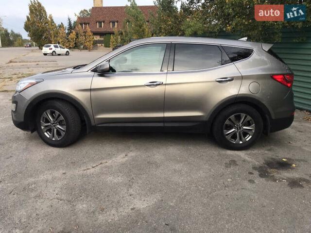 Серый Хендай Санта Фе, объемом двигателя 2.36 л и пробегом 165 тыс. км за 16000 $, фото 3 на Automoto.ua