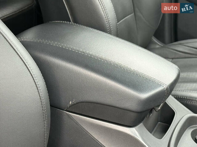 Серый Хендай Санта Фе, объемом двигателя 2.2 л и пробегом 185 тыс. км за 17999 $, фото 54 на Automoto.ua