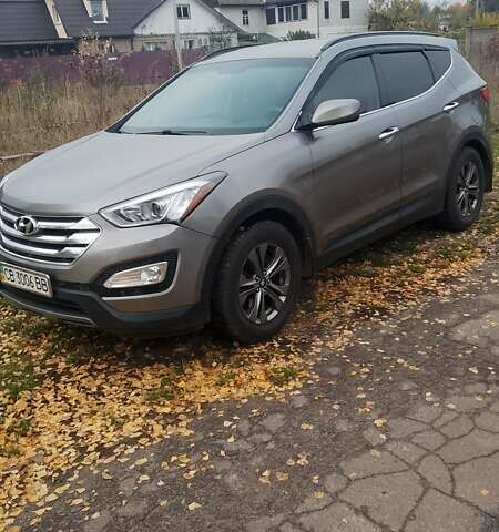 Сірий Хендай Санта Фе, об'ємом двигуна 2.4 л та пробігом 147 тис. км за 14500 $, фото 1 на Automoto.ua