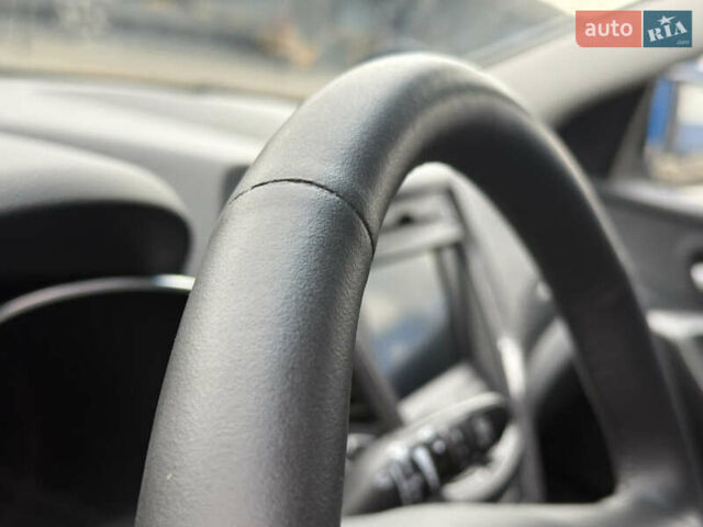 Серый Хендай Санта Фе, объемом двигателя 2.2 л и пробегом 185 тыс. км за 17999 $, фото 34 на Automoto.ua