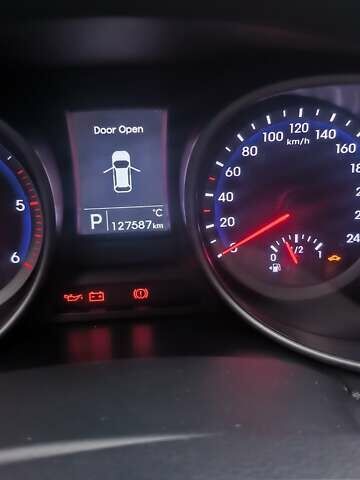 Серый Хендай Санта Фе, объемом двигателя 2.2 л и пробегом 127 тыс. км за 18000 $, фото 11 на Automoto.ua