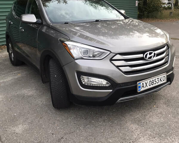 Серый Хендай Санта Фе, объемом двигателя 2.36 л и пробегом 165 тыс. км за 16000 $, фото 1 на Automoto.ua