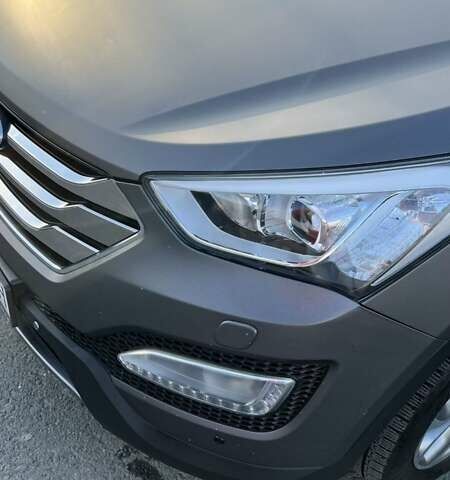 Серый Хендай Санта Фе, объемом двигателя 2.2 л и пробегом 96 тыс. км за 22000 $, фото 11 на Automoto.ua