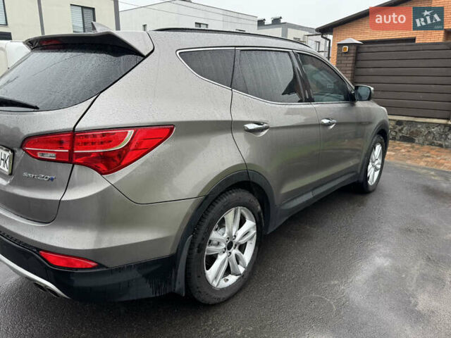 Сірий Хендай Санта Фе, об'ємом двигуна 2 л та пробігом 154 тис. км за 15500 $, фото 5 на Automoto.ua