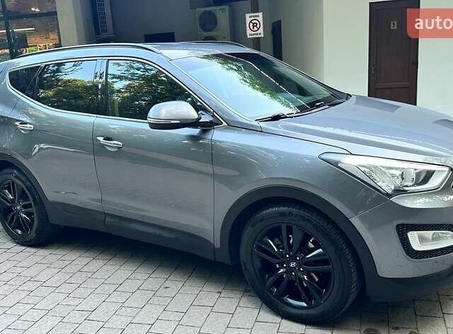 Сірий Хендай Санта Фе, об'ємом двигуна 2.2 л та пробігом 163 тис. км за 19733 $, фото 5 на Automoto.ua