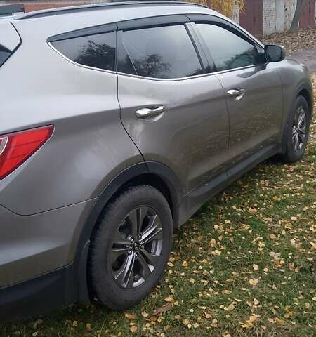 Сірий Хендай Санта Фе, об'ємом двигуна 2.4 л та пробігом 147 тис. км за 14500 $, фото 3 на Automoto.ua