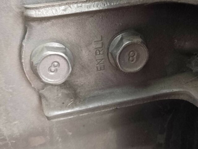 Серый Хендай Санта Фе, объемом двигателя 2.4 л и пробегом 147 тыс. км за 14700 $, фото 16 на Automoto.ua