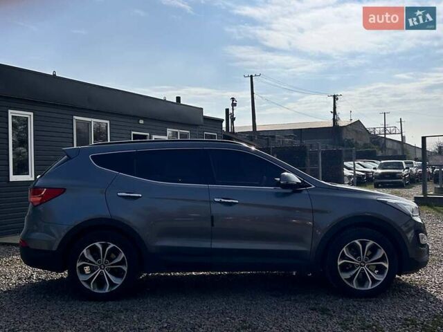 Серый Хендай Санта Фе, объемом двигателя 2 л и пробегом 129 тыс. км за 19000 $, фото 3 на Automoto.ua