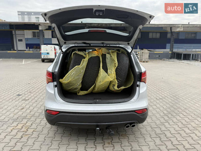 Серый Хендай Санта Фе, объемом двигателя 2.2 л и пробегом 185 тыс. км за 18550 $, фото 39 на Automoto.ua