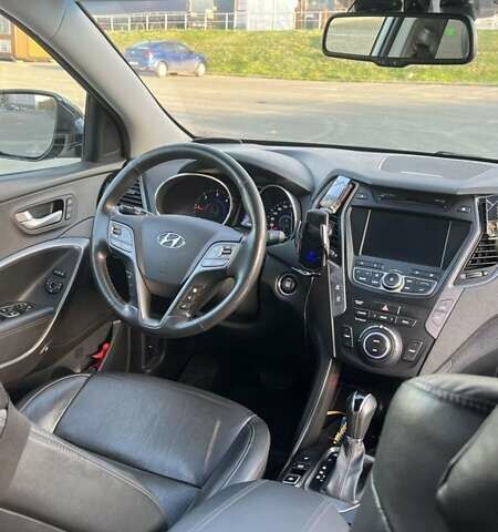 Серый Хендай Санта Фе, объемом двигателя 2.2 л и пробегом 96 тыс. км за 22000 $, фото 25 на Automoto.ua