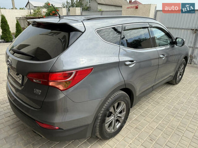 Серый Хендай Санта Фе, объемом двигателя 2.2 л и пробегом 190 тыс. км за 19500 $, фото 6 на Automoto.ua