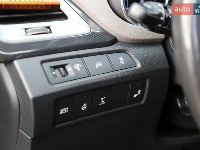 Серый Хендай Санта Фе, объемом двигателя 2.36 л и пробегом 144 тыс. км за 15600 $, фото 23 на Automoto.ua