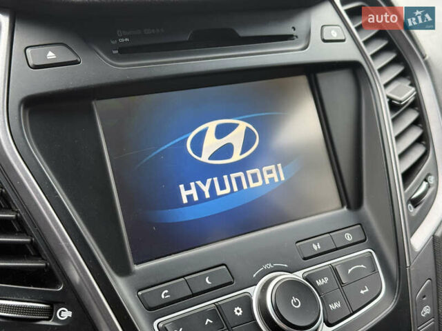 Серый Хендай Санта Фе, объемом двигателя 2.2 л и пробегом 185 тыс. км за 18350 $, фото 63 на Automoto.ua