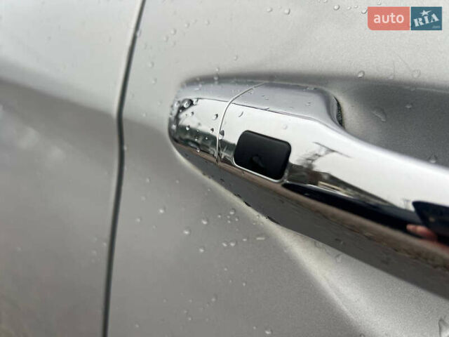 Серый Хендай Санта Фе, объемом двигателя 2 л и пробегом 247 тыс. км за 16500 $, фото 17 на Automoto.ua