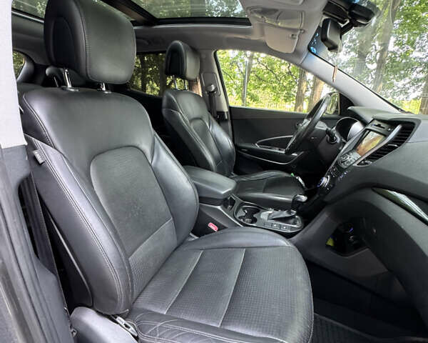 Сірий Хендай Санта Фе, об'ємом двигуна 2.36 л та пробігом 150 тис. км за 14900 $, фото 12 на Automoto.ua