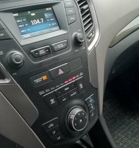 Сірий Хендай Санта Фе, об'ємом двигуна 2.4 л та пробігом 147 тис. км за 14500 $, фото 8 на Automoto.ua