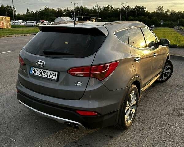 Серый Хендай Санта Фе, объемом двигателя 2.2 л и пробегом 133 тыс. км за 17400 $, фото 12 на Automoto.ua