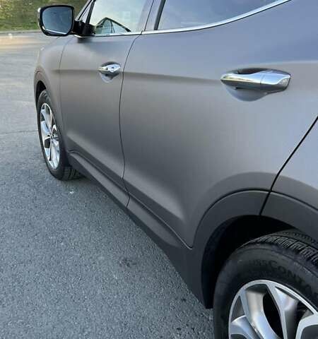 Серый Хендай Санта Фе, объемом двигателя 2.2 л и пробегом 96 тыс. км за 22000 $, фото 8 на Automoto.ua