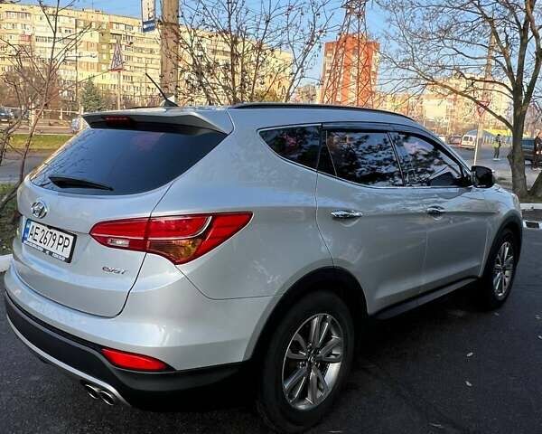 Серый Хендай Санта Фе, объемом двигателя 2 л и пробегом 247 тыс. км за 15500 $, фото 24 на Automoto.ua