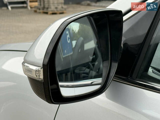 Серый Хендай Санта Фе, объемом двигателя 2.2 л и пробегом 185 тыс. км за 18550 $, фото 20 на Automoto.ua