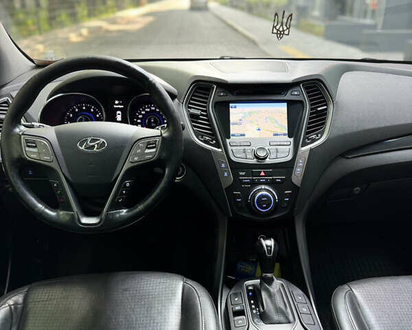 Сірий Хендай Санта Фе, об'ємом двигуна 2.36 л та пробігом 150 тис. км за 14900 $, фото 9 на Automoto.ua