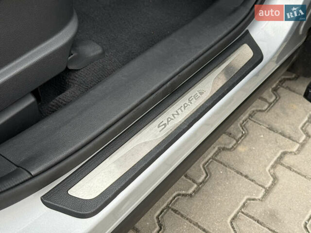 Сірий Хендай Санта Фе, об'ємом двигуна 2.2 л та пробігом 185 тис. км за 17750 $, фото 44 на Automoto.ua