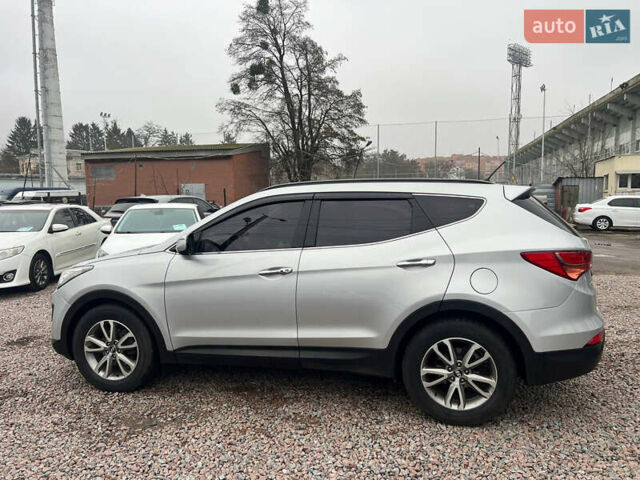 Серый Хендай Санта Фе, объемом двигателя 2 л и пробегом 247 тыс. км за 16500 $, фото 3 на Automoto.ua