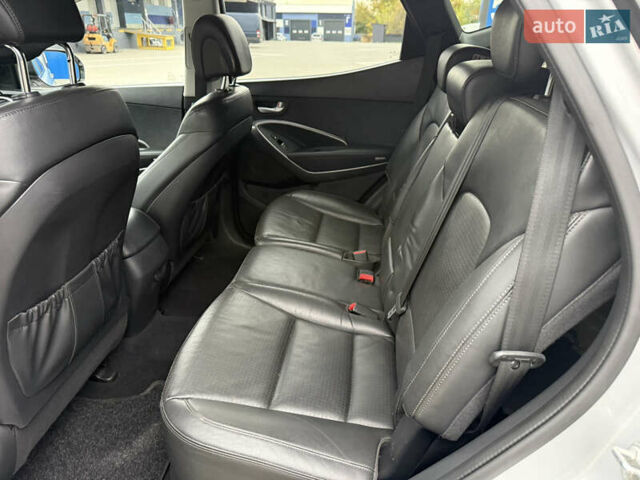 Серый Хендай Санта Фе, объемом двигателя 2.2 л и пробегом 185 тыс. км за 18550 $, фото 37 на Automoto.ua