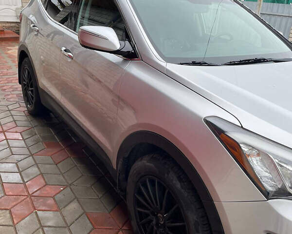 Серый Хендай Санта Фе, объемом двигателя 2.36 л и пробегом 113 тыс. км за 17000 $, фото 2 на Automoto.ua