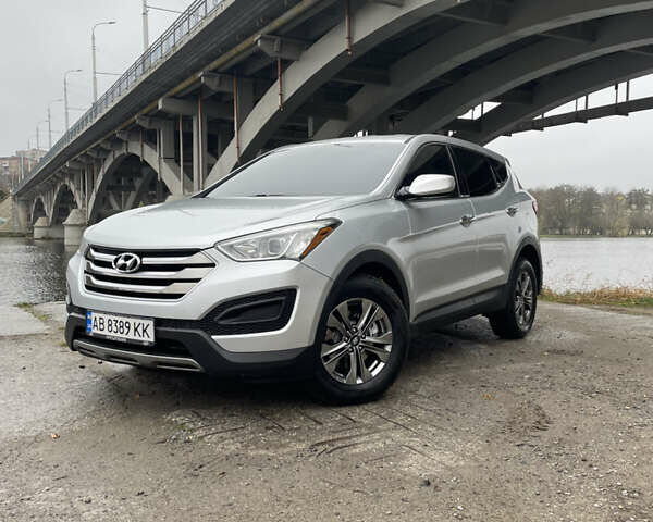 Серый Хендай Санта Фе, объемом двигателя 2.36 л и пробегом 183 тыс. км за 13800 $, фото 15 на Automoto.ua