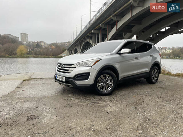 Серый Хендай Санта Фе, объемом двигателя 2.36 л и пробегом 183 тыс. км за 13800 $, фото 14 на Automoto.ua
