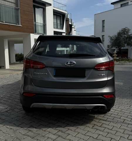 Сірий Хендай Санта Фе, об'ємом двигуна 2 л та пробігом 203 тис. км за 17500 $, фото 4 на Automoto.ua