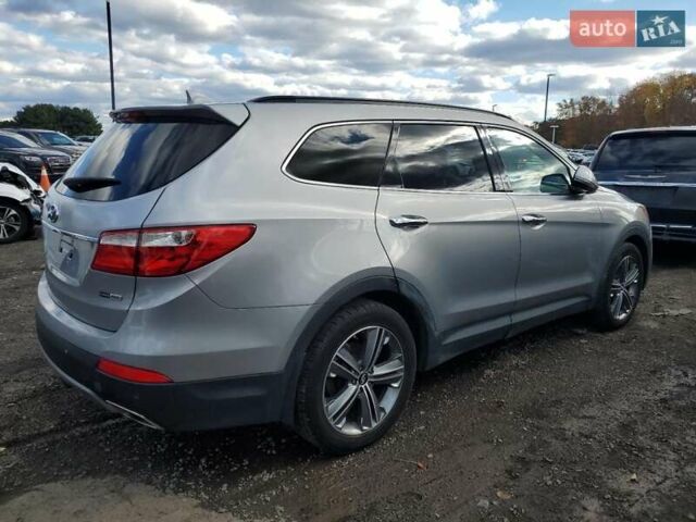 Серый Хендай Санта Фе, объемом двигателя 3.3 л и пробегом 168 тыс. км за 2200 $, фото 2 на Automoto.ua