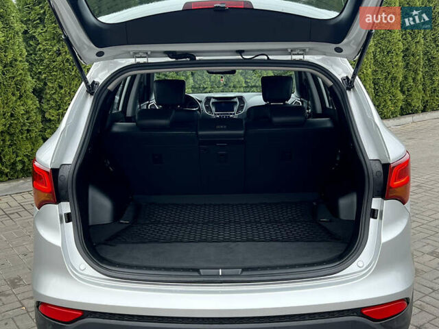 Серый Хендай Санта Фе, объемом двигателя 2 л и пробегом 194 тыс. км за 17900 $, фото 40 на Automoto.ua