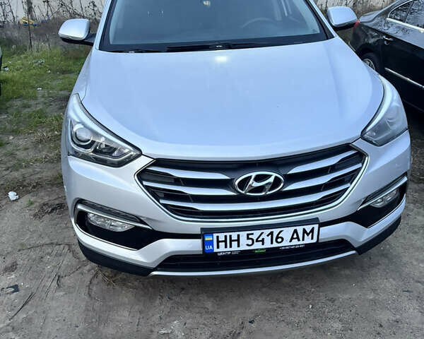 Сірий Хендай Санта Фе, об'ємом двигуна 2 л та пробігом 125 тис. км за 19000 $, фото 1 на Automoto.ua