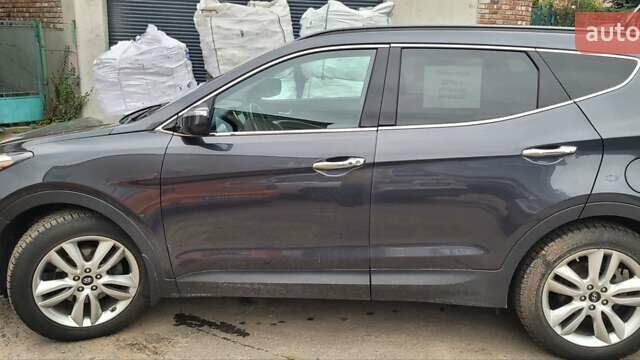 Серый Хендай Санта Фе, объемом двигателя 2.36 л и пробегом 81 тыс. км за 15000 $, фото 1 на Automoto.ua