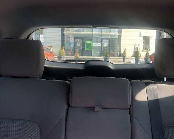 Серый Хендай Санта Фе, объемом двигателя 2.4 л и пробегом 191 тыс. км за 15000 $, фото 11 на Automoto.ua