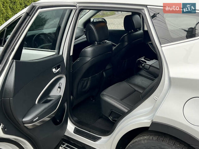 Серый Хендай Санта Фе, объемом двигателя 2 л и пробегом 194 тыс. км за 17900 $, фото 23 на Automoto.ua