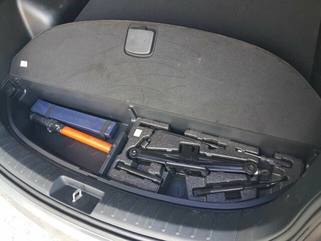 Серый Хендай Санта Фе, объемом двигателя 0 л и пробегом 155 тыс. км за 15500 $, фото 16 на Automoto.ua