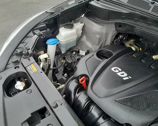 Серый Хендай Санта Фе, объемом двигателя 2.36 л и пробегом 285 тыс. км за 12700 $, фото 21 на Automoto.ua