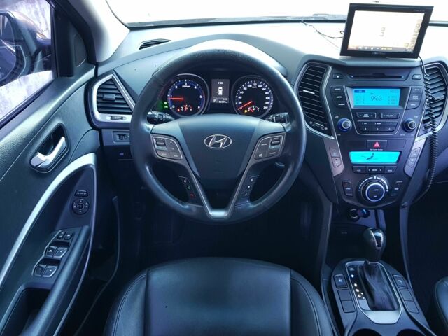 Серый Хендай Санта Фе, объемом двигателя 0 л и пробегом 155 тыс. км за 15500 $, фото 14 на Automoto.ua