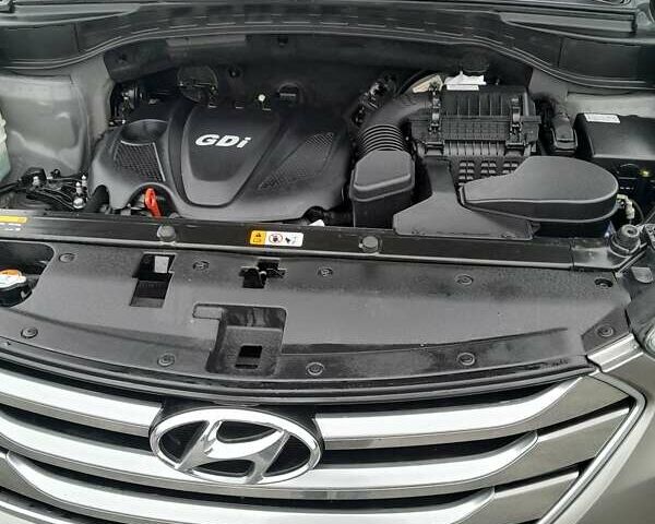 Серый Хендай Санта Фе, объемом двигателя 2.36 л и пробегом 285 тыс. км за 12700 $, фото 23 на Automoto.ua