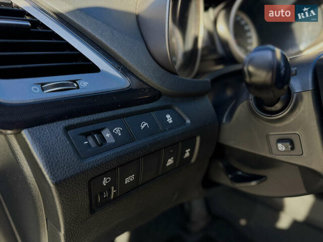 Сірий Хендай Санта Фе, об'ємом двигуна 2.2 л та пробігом 150 тис. км за 17800 $, фото 69 на Automoto.ua