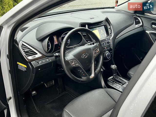 Серый Хендай Санта Фе, объемом двигателя 2 л и пробегом 194 тыс. км за 17900 $, фото 22 на Automoto.ua
