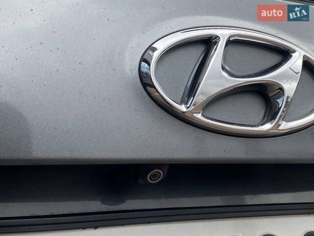 Серый Хендай Санта Фе, объемом двигателя 2.2 л и пробегом 141 тыс. км за 19900 $, фото 27 на Automoto.ua
