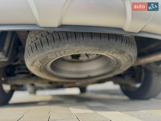 Сірий Хендай Санта Фе, об'ємом двигуна 2.2 л та пробігом 150 тис. км за 17800 $, фото 107 на Automoto.ua