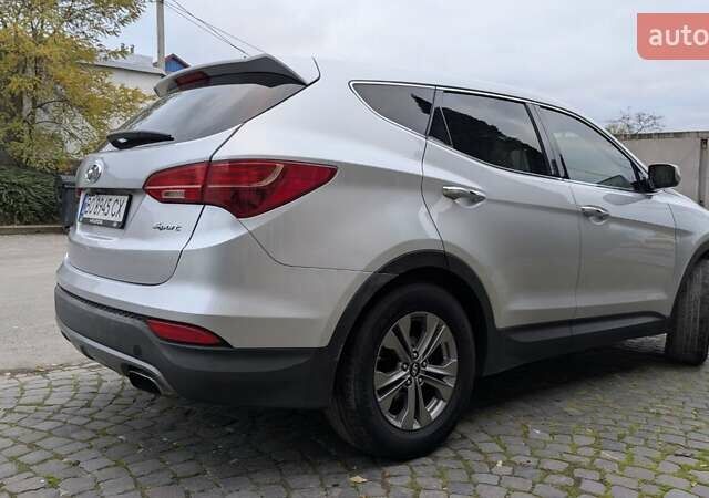 Серый Хендай Санта Фе, объемом двигателя 2.36 л и пробегом 155 тыс. км за 13300 $, фото 3 на Automoto.ua